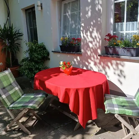 Urlaub Am Rhein, Mit Garten *