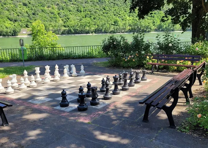 Urlaub Am Rhein, Mit Garten